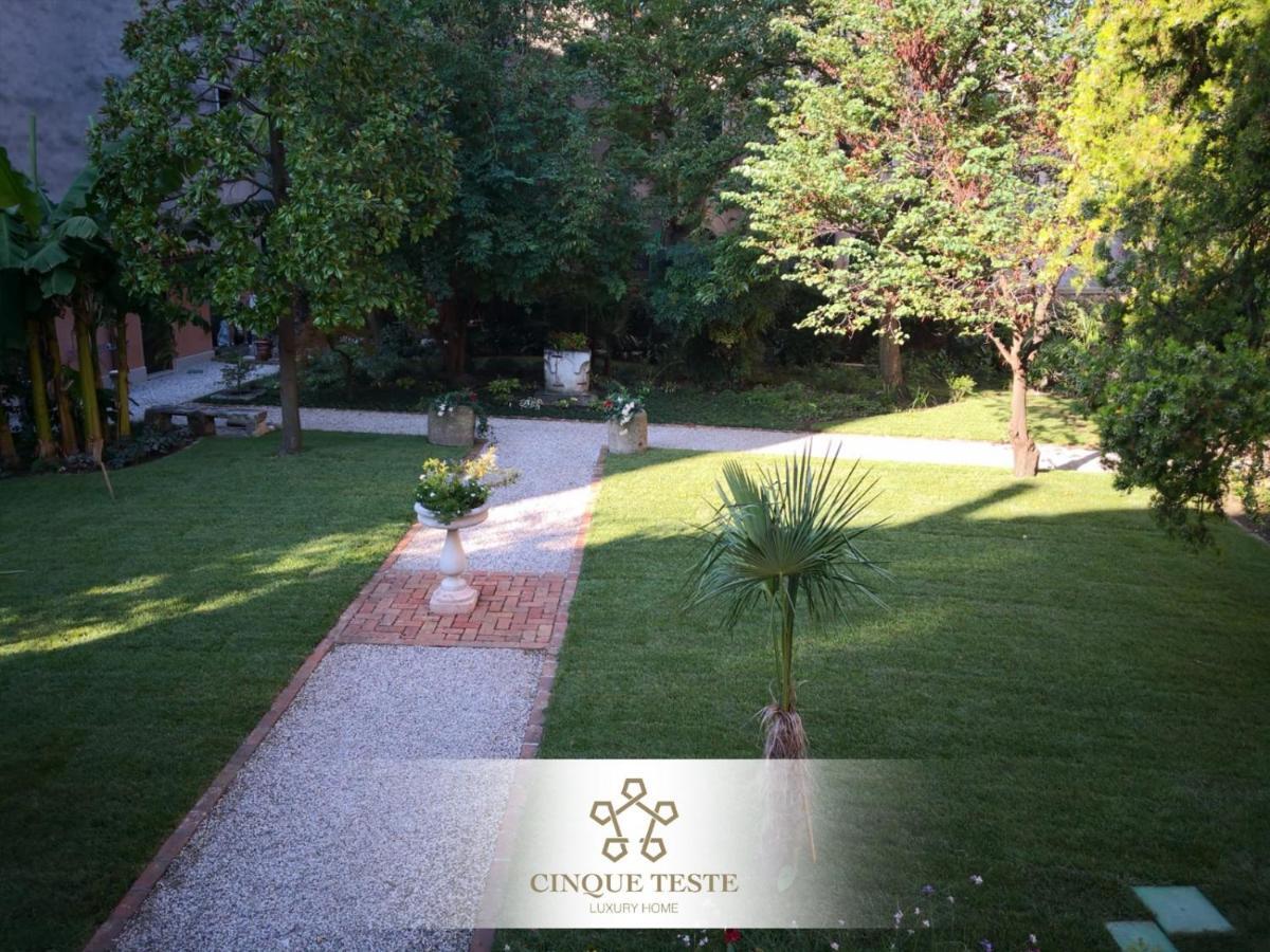 Cinqueteste Luxury Pensjonat 2*