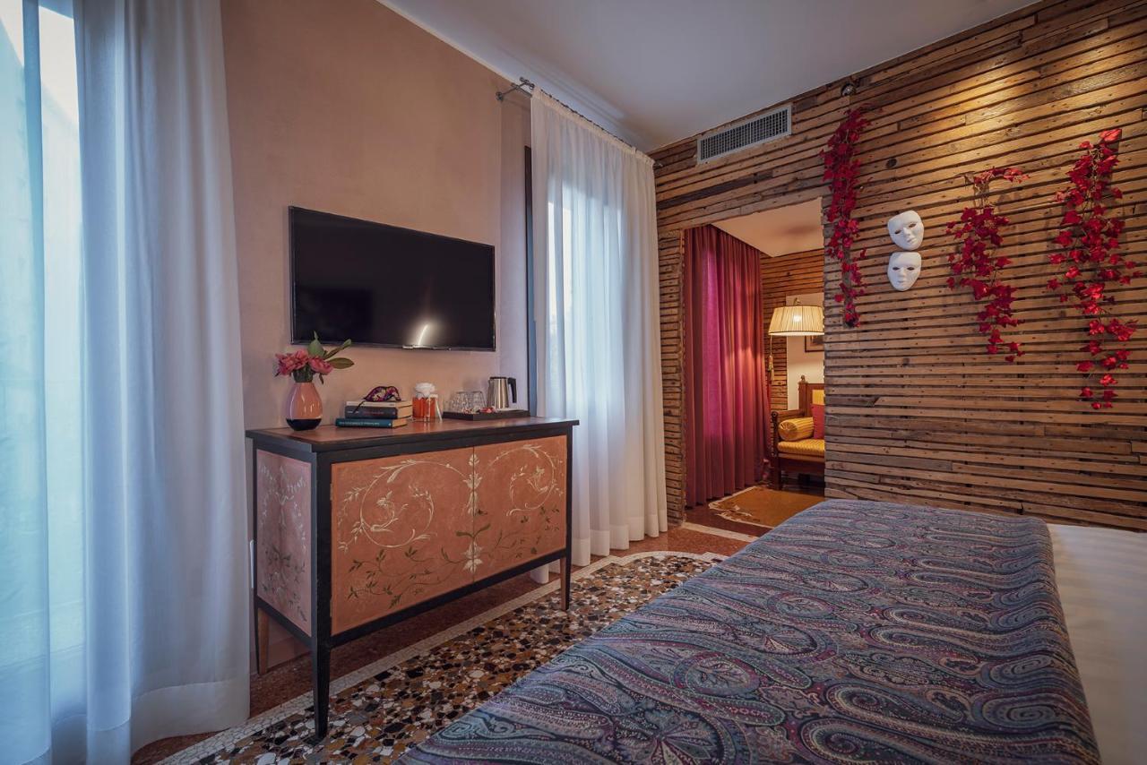 Affittacamere Cinqueteste Luxury 2*