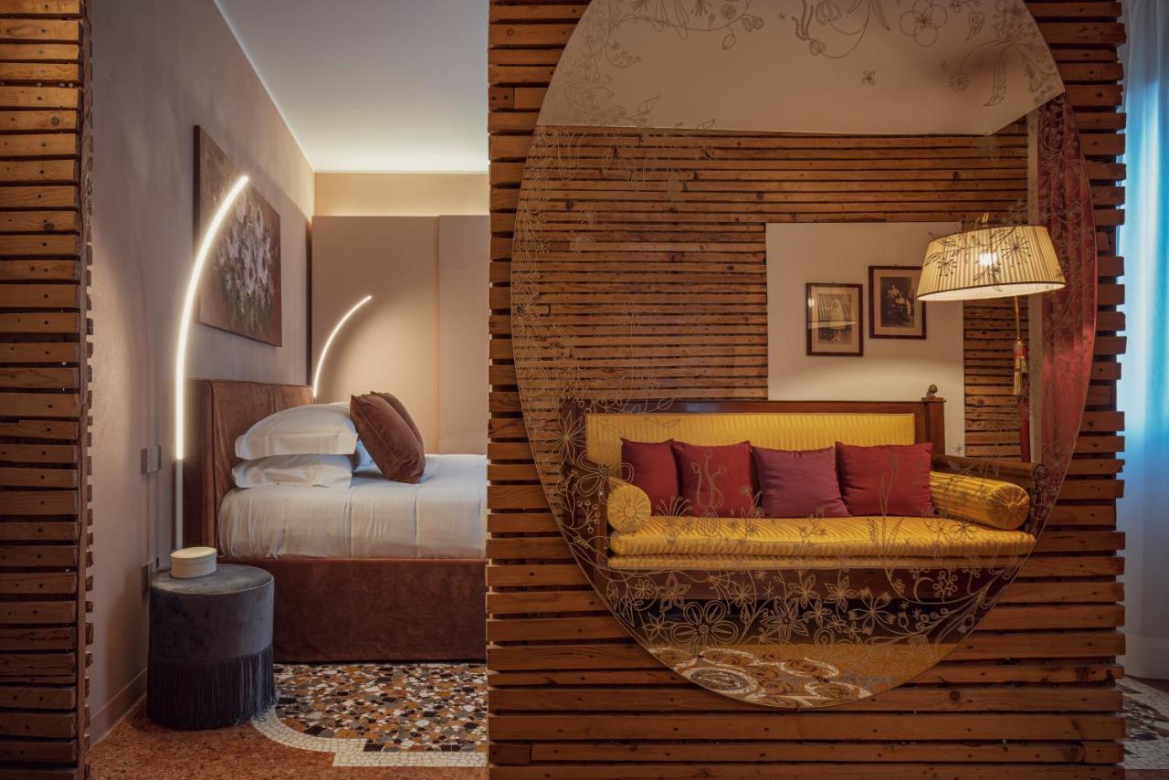 Cinqueteste Luxury Affittacamere 2*