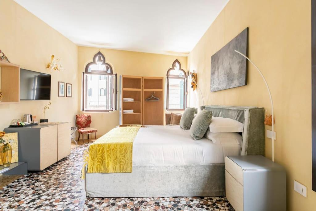 Cinqueteste Luxury 2* Venezia